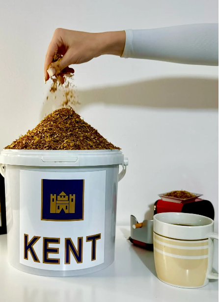 Tutun Kent 8 la Galeata